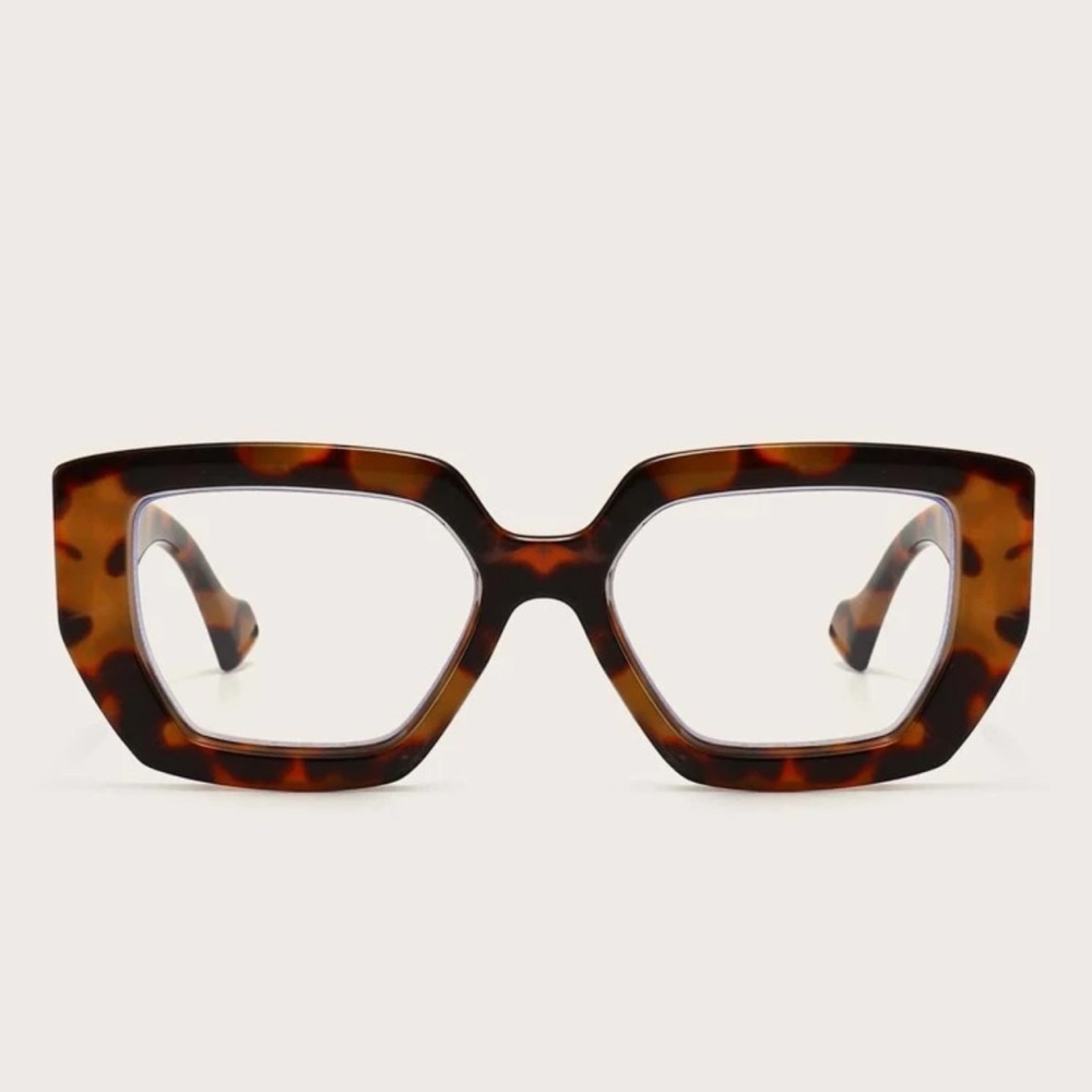 NWOT Fashion Tortoiseshell Frame Glasses